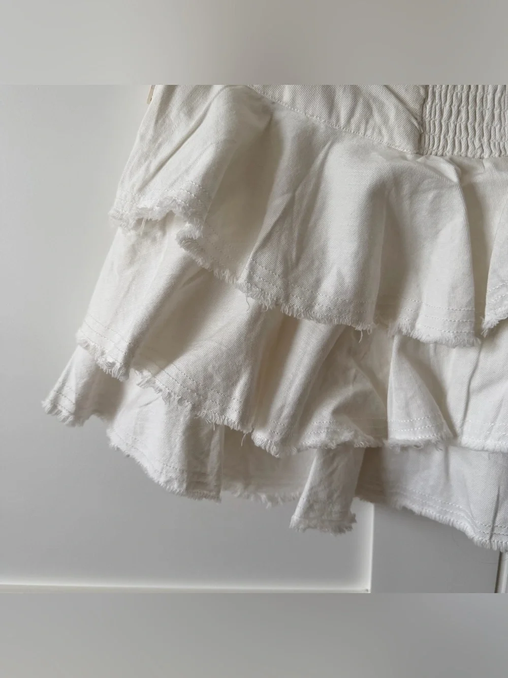 By Anthropologie Ruffled Denim Mini Skirt White Sz L